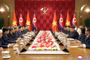 Kim Jong Un recibe al Secretario General de Vietnam, de visita por el 80° aniversario del Partido del Trabajo de Corea 1