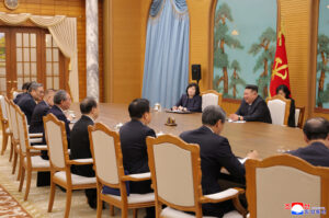 Kim Jong Un se reúne con el primer ministro de China, de visita por el 80° aniversario del Partido del Trabajo de Corea 4
